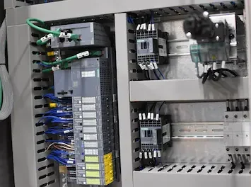 Cablaggio quadri elettrici
